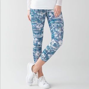 Lululemon True Self Crop II *size estimated*